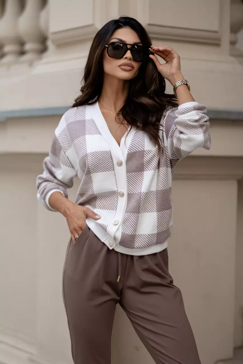 Classic Plaid Cardigan.1 6831A97528C10